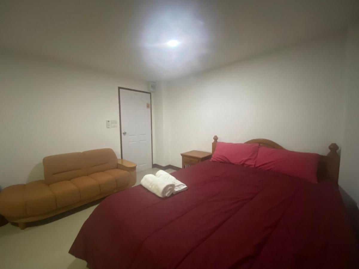 Oyo 1135 Triple A Residence Чиангмай Экстерьер фото
