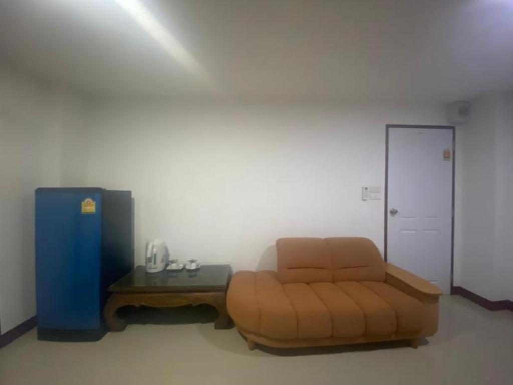 Oyo 1135 Triple A Residence Чиангмай Экстерьер фото