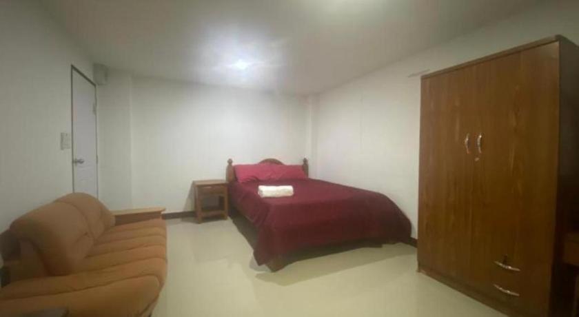 Oyo 1135 Triple A Residence Чиангмай Экстерьер фото